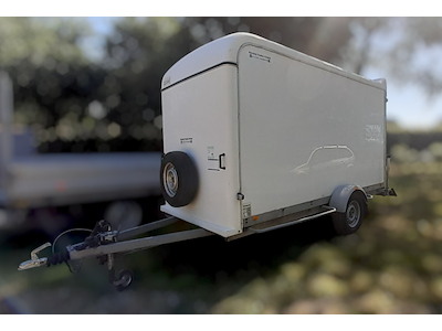 Leje af 1300kg Cargo trailer
