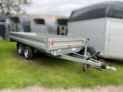 Leje af 3500kg Ladtrailer Weekend