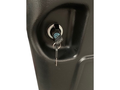 Lås og 2 nøgler til Sadelskab