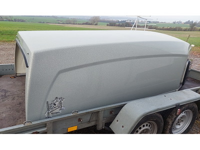 Glasfibertag Böckmann Duo Hestetrailer