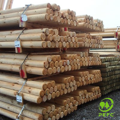 Træbomme, bølger og planker