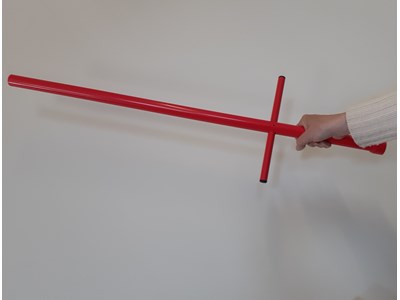 Lanse/sværd i rød plast