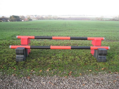 Black/red cavaletti sæt