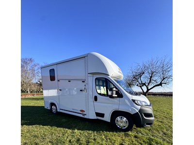 Böckmann Compact Stald heste bil