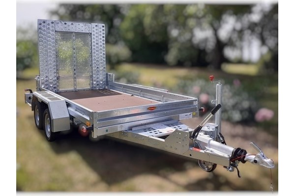 Leje af 3,5t Maskintrailer Weekend
