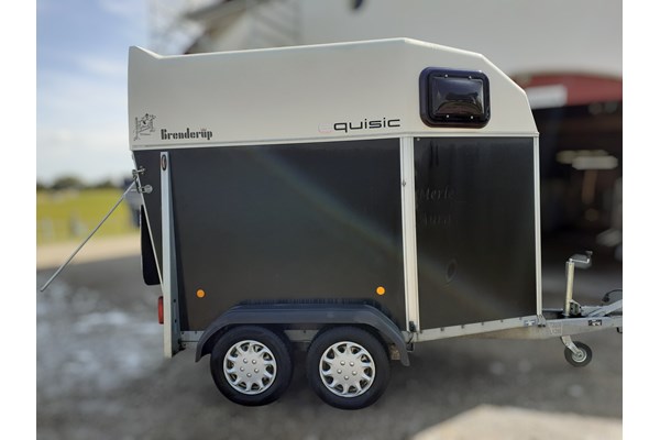 Brenderup Equisic Sort 2012